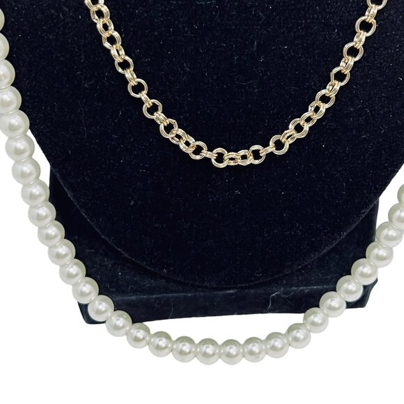 New 3 Strand Faux Pearl & Cable Chain Gold Tone Necklace With Cross Charm (5454) - Picture 4 of 8